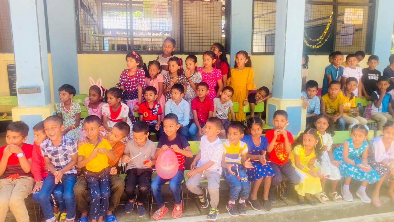 ලොක ළමා දිනය